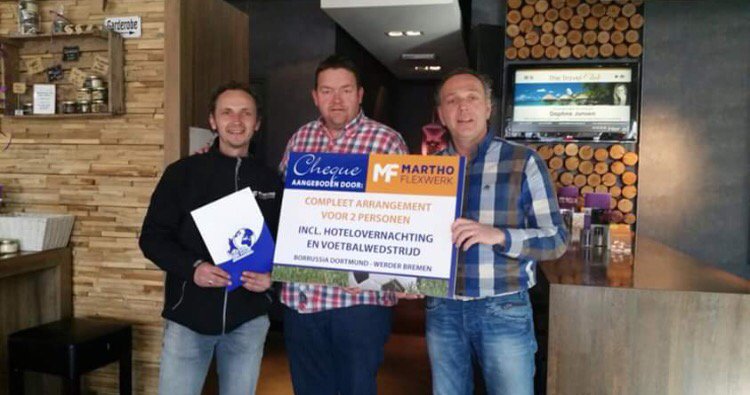 Er gaat weer een mooie kavel in vervulling. 
André en John veel plezier bij de wedstrijd Dortmund - Werder Bremen.