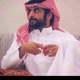 ﺗﻐﻨﻴﻨﻲ ﻋﻦ ﺍﻟﻌﺎﻟﻢ ﻓﻲ ﻟﺤﻈﻪَ ﺣﻀﻮﺭﻙ '♡
.