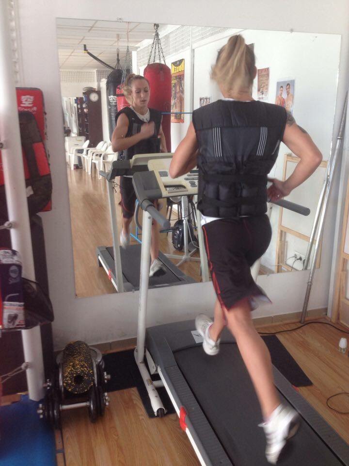 DoraPerjes's tweet photo. +10kg 😉👊🏼💪🏼 https://t.co/IZvdWZC150