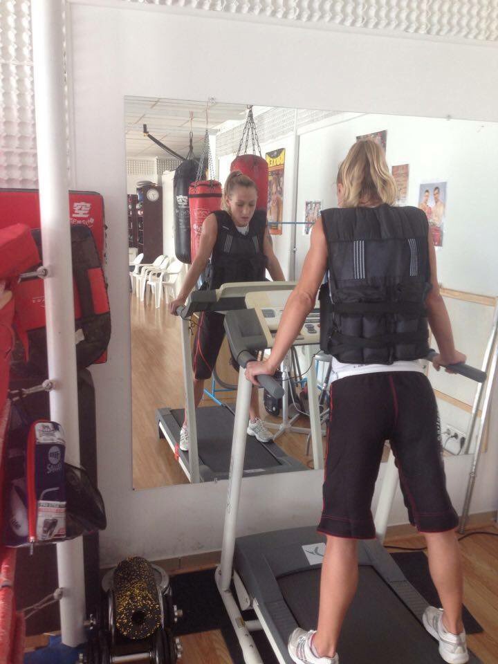 DoraPerjes's tweet photo. +10kg 😉👊🏼💪🏼 https://t.co/IZvdWZC150