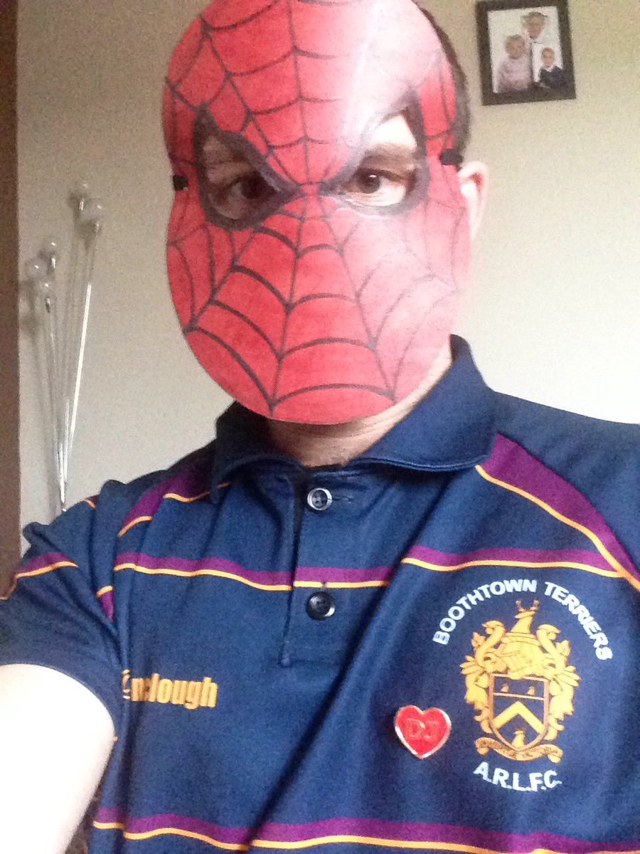 DezzyBear81's tweet photo. #superheromasks #teamtask #boothtownterriers @scottlindsey121 @ReeceDrahosz @craigrbroadbent #gameday🏉 https://t.co/16LyiiGS9K
