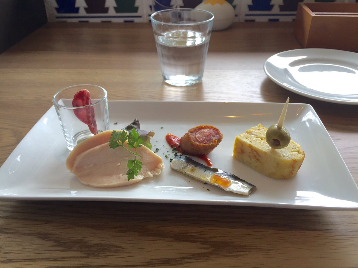 ger_dy's tweet photo. スペイン料理を食ったとさー
#KYOUEN https://t.co/sktLr9oYPA