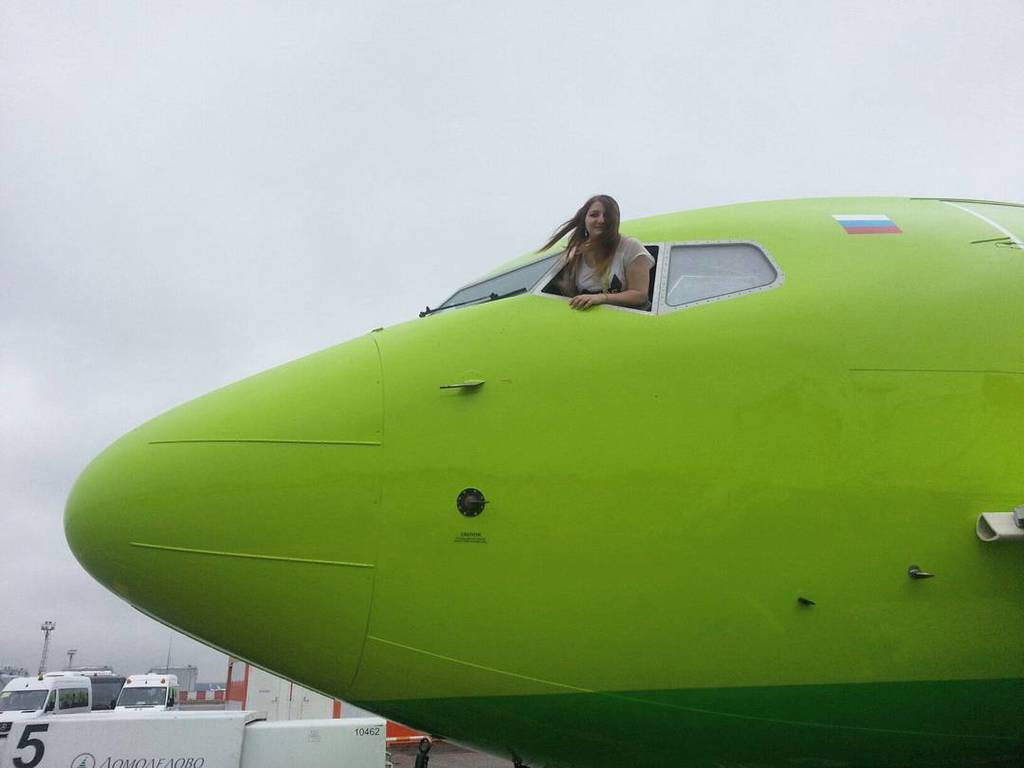 DeltaBravo33's tweet image. Instagram : by angel_aviation - Ну что, полетели?😂💚 #авиация #любимаяработа #аэропортдомодедово #aviation #avgeek #…