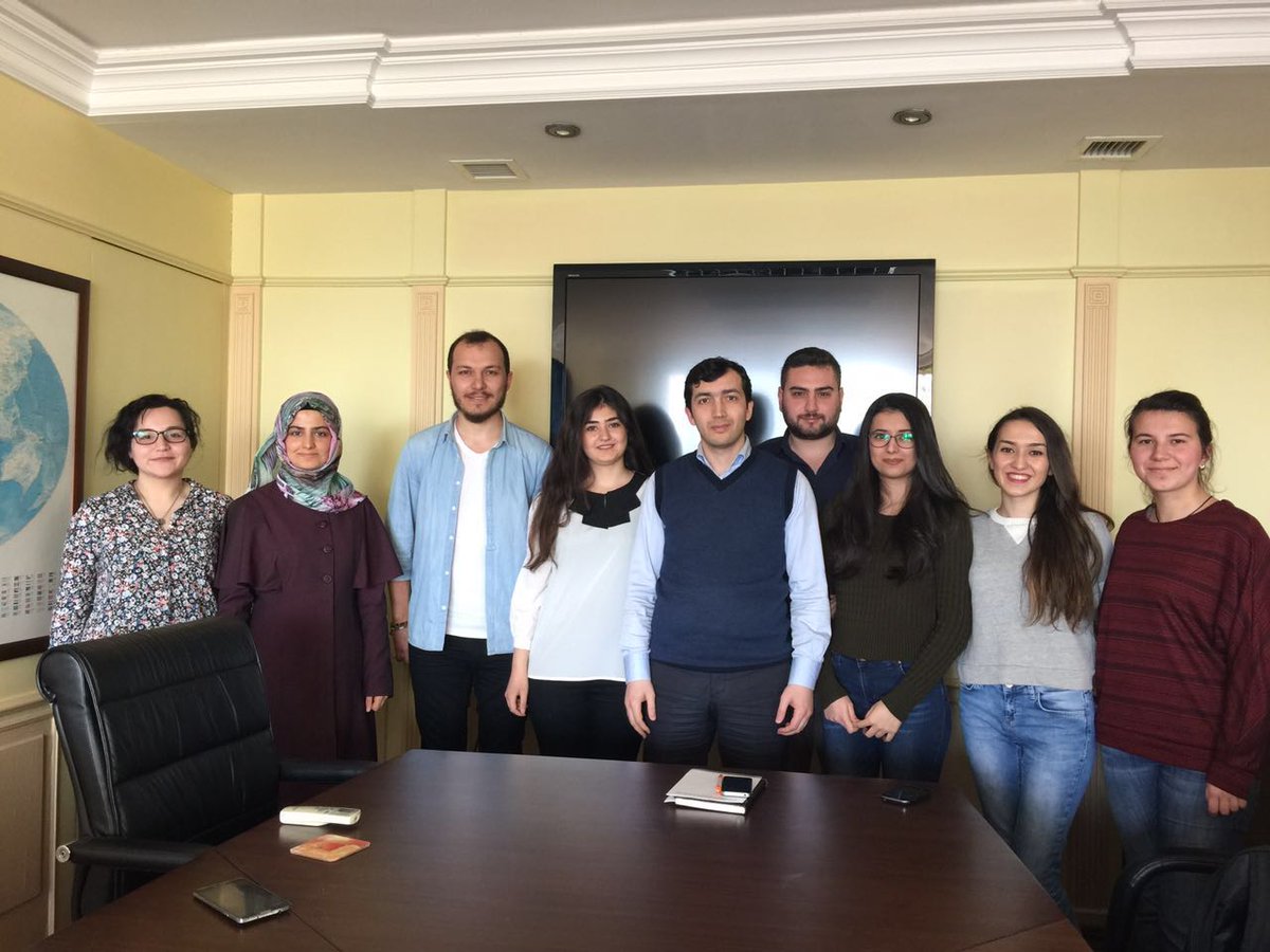 avramtuic's tweet photo. BİLGESAM uzmanı @elnurismajil ile SSCB'nin Orta Asya'daki etkisi söyleşisi gerçekleştirdik. https://t.co/Fm4ZBPWsKC https://t.co/NLqRHD9Mkl