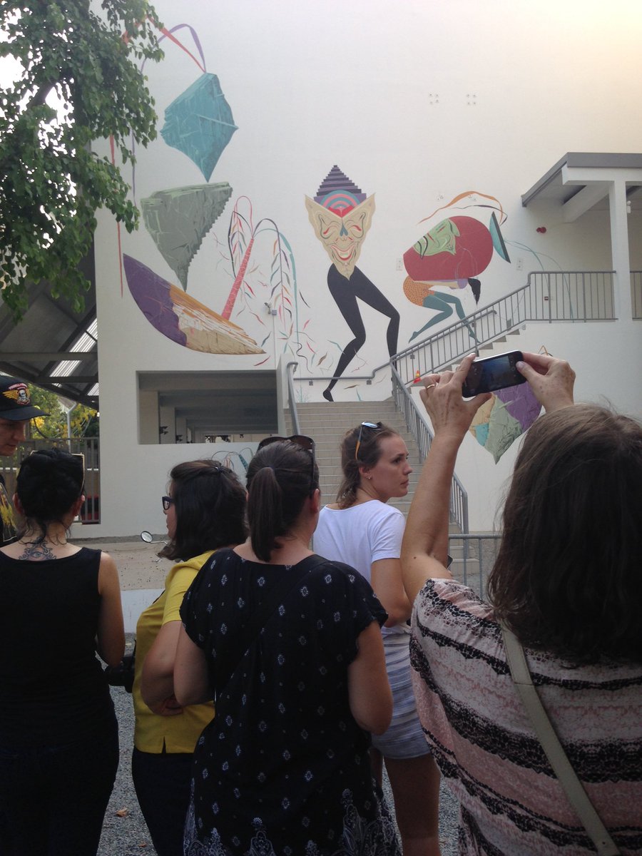 IF_Cambodge's tweet photo. 7ème stop: Le lycée Descartes aux couleurs du #CambodianUrbanArtFestival avec la fresque de Mioshe. #streetart https://t.co/Mfk6TvQD07