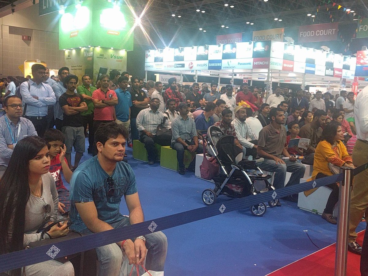 GITEXShopper's tweet image. جميع الحضور مستعدون لاعلان الفائز النهائي لمسابقة #Smartchef من. @jackysuae .. #GITEXShopper