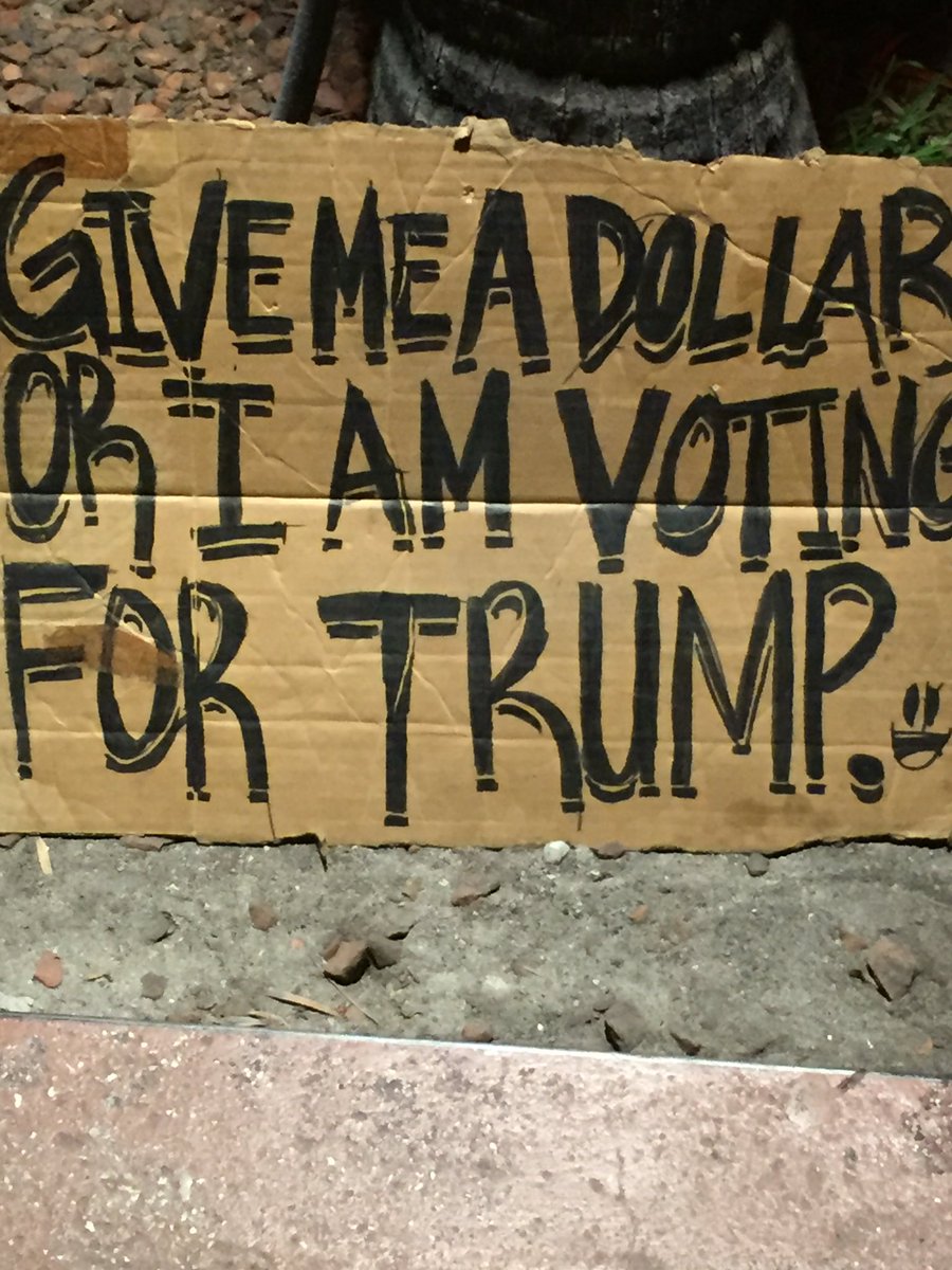 devygoldd's tweet image. best sign in miami :)