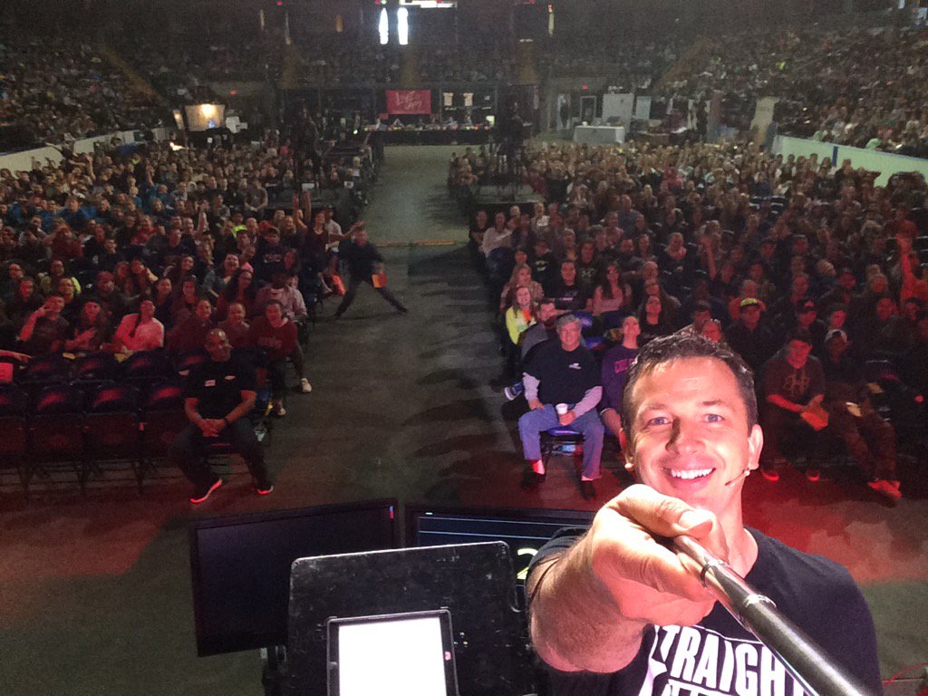 gregstier's tweet photo. Selfie in St Louis #D2SLiveitup https://t.co/337sdaNYwW