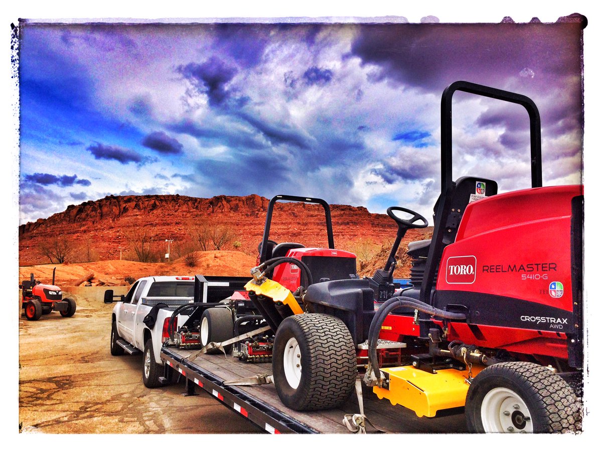 theTurfHead's tweet photo. Rolling out of Southern Utah. @ToroGolf @TheToroCompany @TurfEquip #TruTurf #rediron #countonit #welivegolf #tei https://t.co/2rqMzqRphk