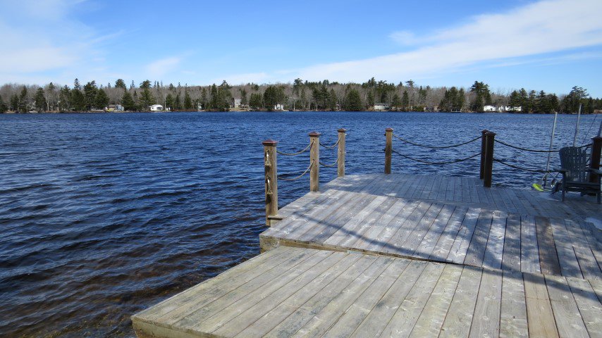 HomeKeyRentals's tweet image. #ForRent: Lakefront Mount Uniacke 3Br 2.5 Bath Avail Aug 1 Pets Ok #boating #swimming homekeyrentals.com