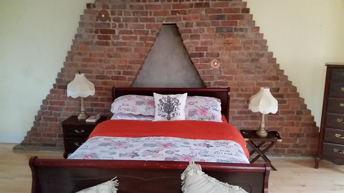 TheTeamDesign's tweet image. Open house Sunday April 3rd from 2pm to 4pm, 27 Cochrane street,  St.  John&apos;s  come by and view this Gem.