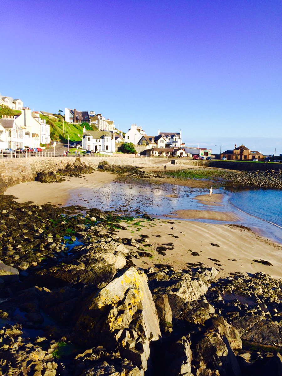 ColfinCaptures's tweet photo. @HarbourHouseHtl #portpatrickpics https://t.co/lezSSqdyTF