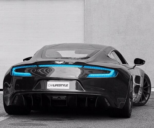 Manifest Fjern sofistikeret CarSwap Twitterren: "Aston Martin with blue tail lights 😱  https://t.co/vuWLTCRmEp" / Twitter