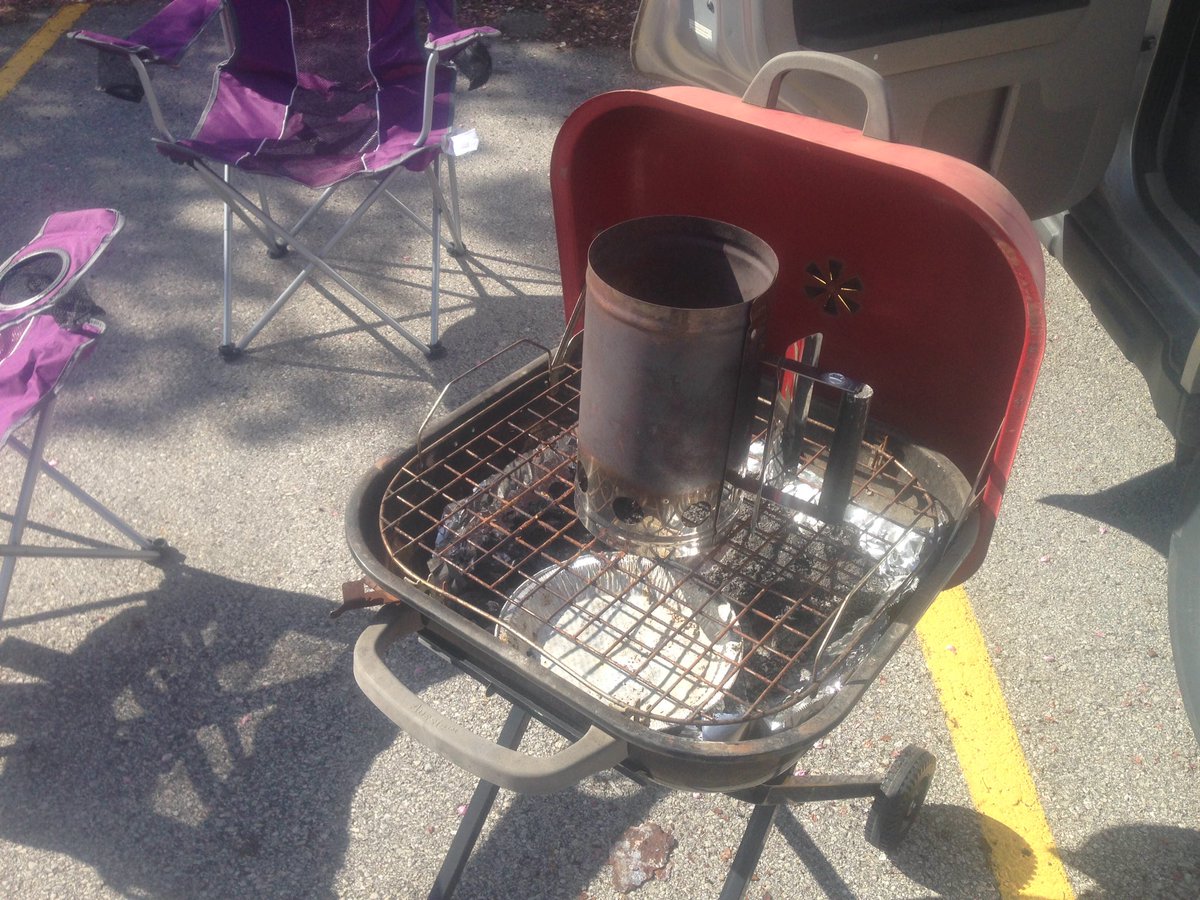 CornbreadUltras's tweet photo. Let's get this shindig started. #grilledcornbread #LOUvNY https://t.co/kpe8XM7xmD