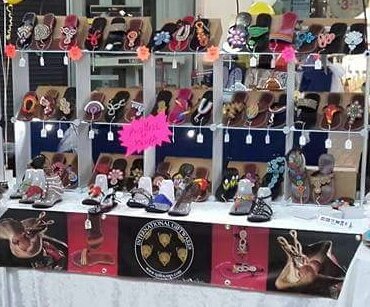 randbjewellery1's tweet photo. We r bck @Royal_Shopper 4th-10th Apr @My_T_Wells with @grenvilleallen Intl Giftwares with @randbevents1 nr @WHSmith https://t.co/4uiV6qPIpZ