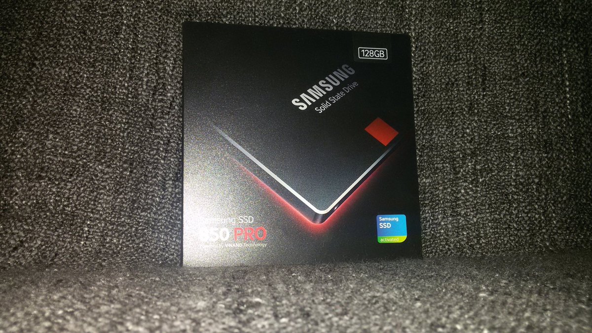 Dig_computers's tweet image. Our ssd drive!!!