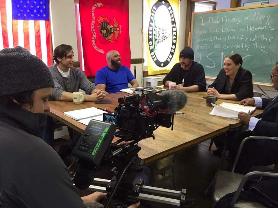 tevisrm's tweet photo. Back on set n ready for Dean Cain!! #APWN #ACTING #FUN https://t.co/8eep0yRh92