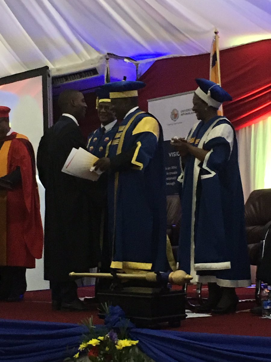 Tzoro1's tweet image. #SRCPresident #ThabisoShongwe after his congratulatory message with the  Chair,Chancellor &amp;amp; Vice Chancellor @uwc_src