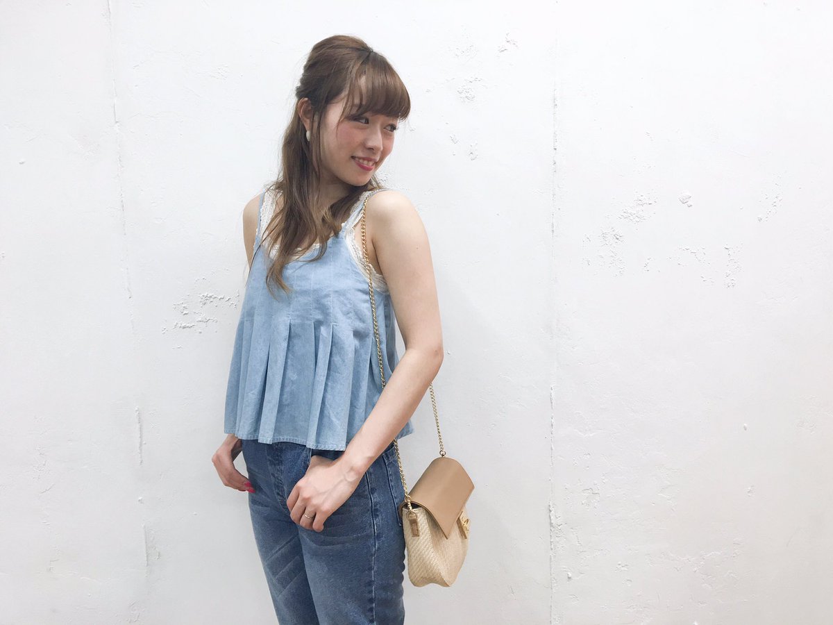 ▼Umekage▼
タックキャミソール comming soon
イージーカットオフデニム ¥6,600 +tax

pal-blog.jp/brand/whoswhoc…