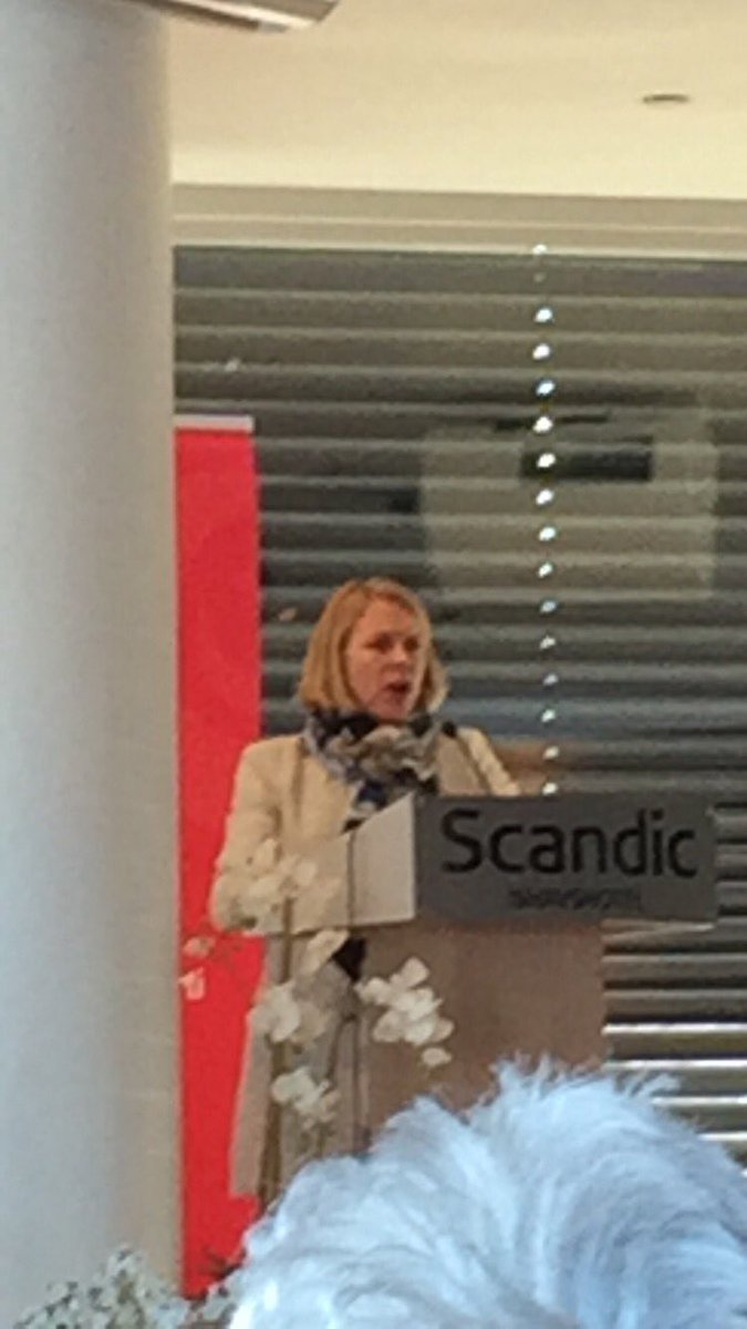 JarleHeitmann's tweet photo. Nå rocke Anniken @AHuitfeldt årsmøte i @TromsAp - kan foreslå hashtagen til å være: #TrAp16 https://t.co/9CazV4dOcw