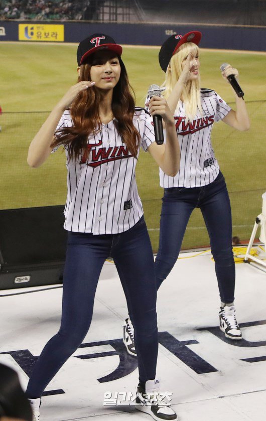 Tzuyu Updates On Twitter Pic 160402 Tzuyu Performing Like Ooh
