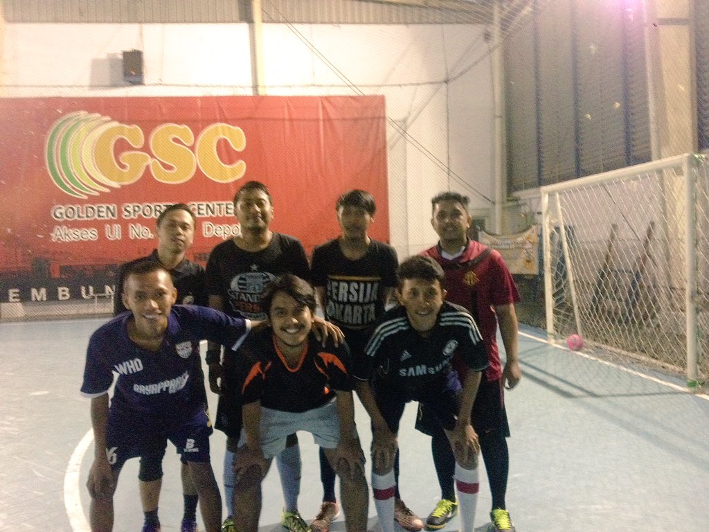 team pasukan jakampusUPN sore ini lawan <a href="/JakampusPNJ/">JAKAMPUS PNJ</a> , maaf hari ini kami yang menang 😘