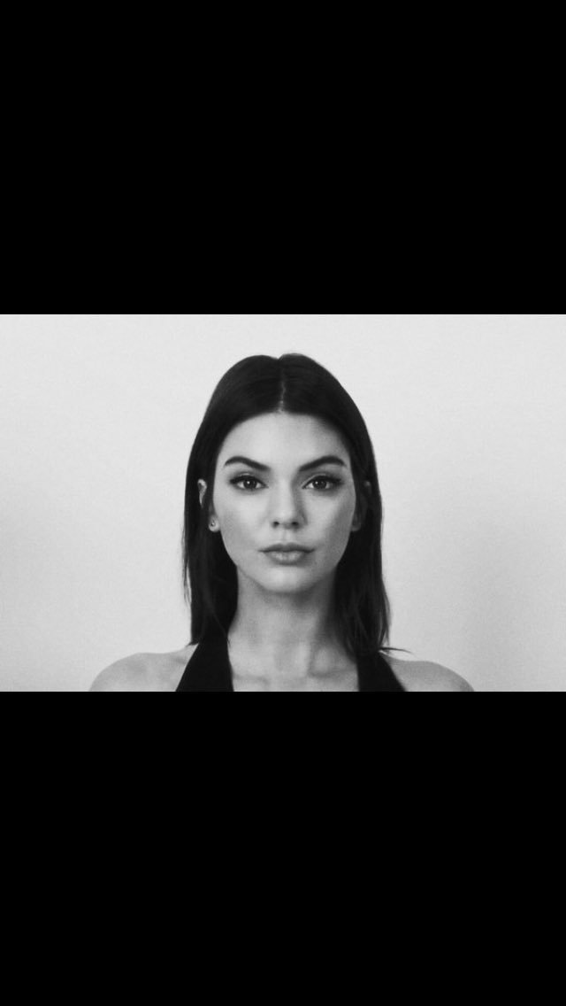 JENNERPOSTBAD's tweet photo. Queen https://t.co/E7TV6r5RxN