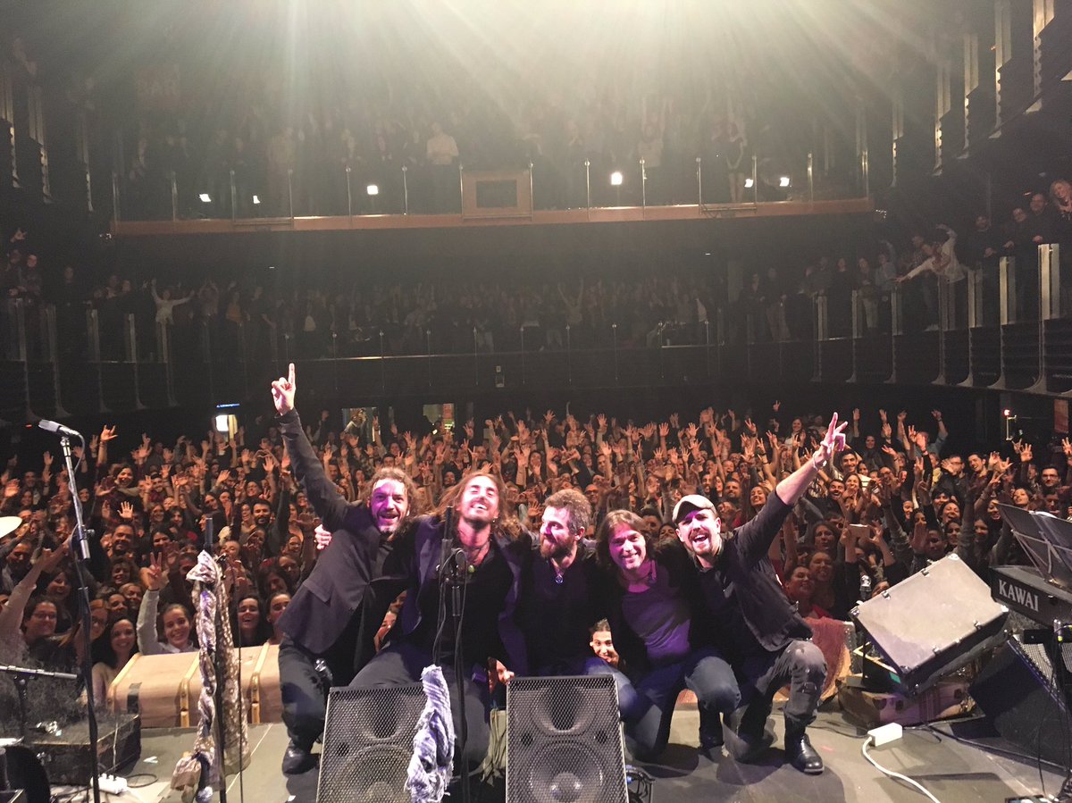 andressuareztwi's tweet photo. #Barcelona llenando la sala @BARTSbcn . Qué energía la vuestra! GRACIAS!!!! Aún estoy emocionado Barna. QUE GRACIAS! https://t.co/eMBTNHasM8