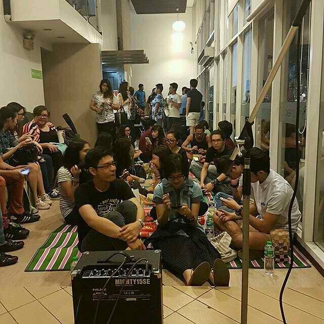 unSauLicited's tweet image. Instagram: 📷: @pagefourph

#FocusOpenMic The view from the stage. Come on over! ift.tt/1X5QZ4h