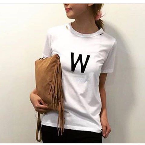 ➡ instagram.com/nazbutik_nazye…
Tshirt ❤ Sadece 25 TL ❤
#kapidaodeme #kusadasi #nazbutik #indirim #moda #izmir @Morhipo