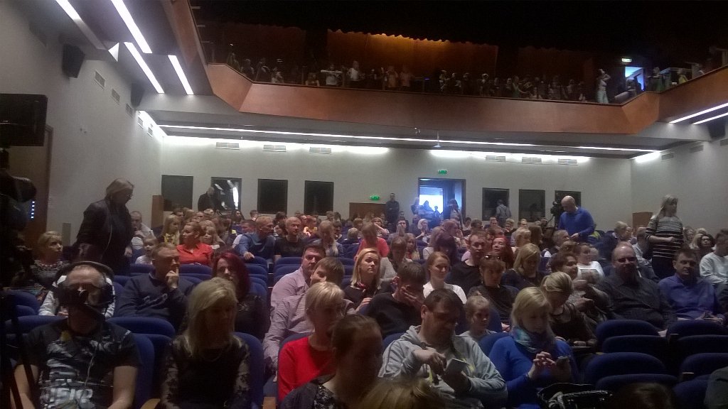 Koolitants's tweet photo. Viie minuti pärast algab kõiki aegade suurim finaal otseülekandega. #koolitants2016 #tantsimekoos #tantsuhullus https://t.co/yoCwwwhEhH
