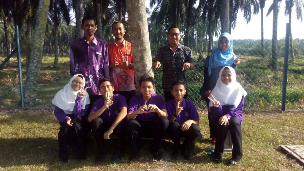 sakinah_shahar's tweet photo. Congrats sampai suku akhir adik2 πππ #sehebat @26LuqmanHaqim @umar_mahfuz danial,nisya and ainaππ https://t.co/imibCvWDQv