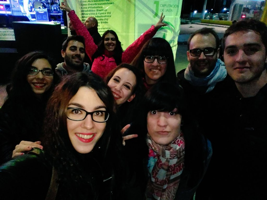EstefamorenoJ's tweet photo. #GranFiesta75Aniversario https://t.co/USGCTyfr38