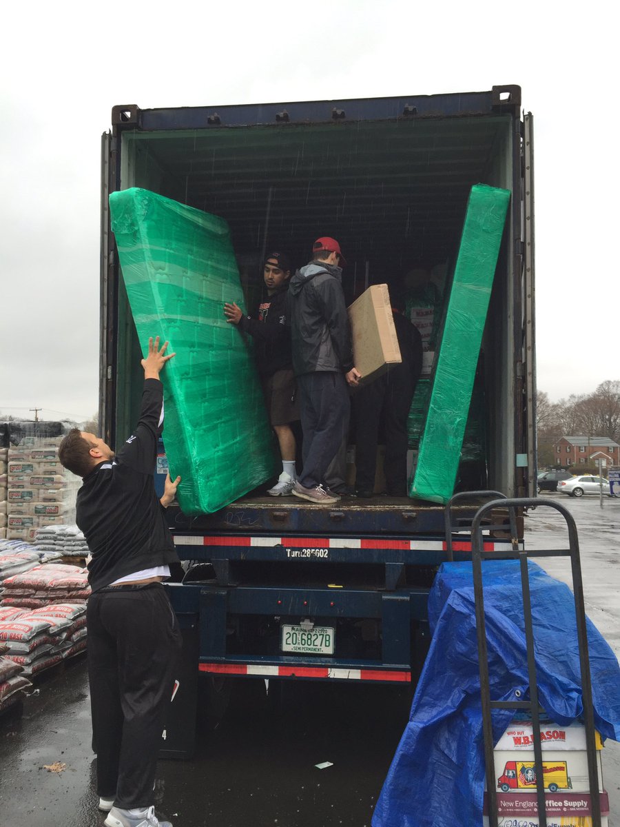 ArtistsAndPeace's tweet photo. Almost there! #AFWP #packingforpeace #tanzaniabound https://t.co/Lolopf8aBe
