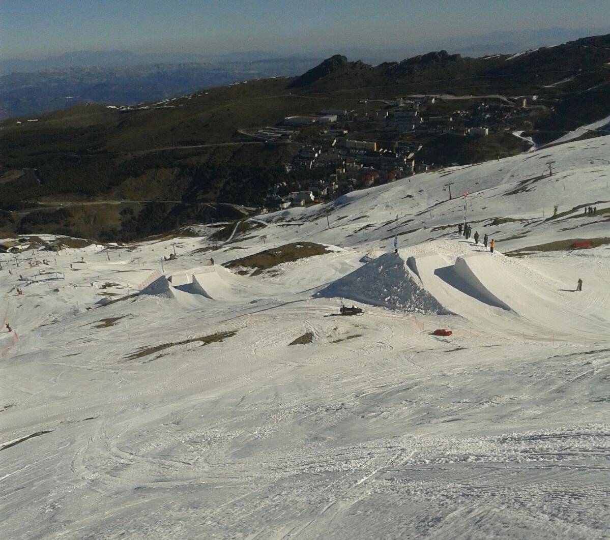 Marina4199's tweet photo. Entrenando duro para la próxima competición💪❄🏂🏁🎿 #Freestyle #Slopstyle @voleibach https://t.co/r14avKYtdZ