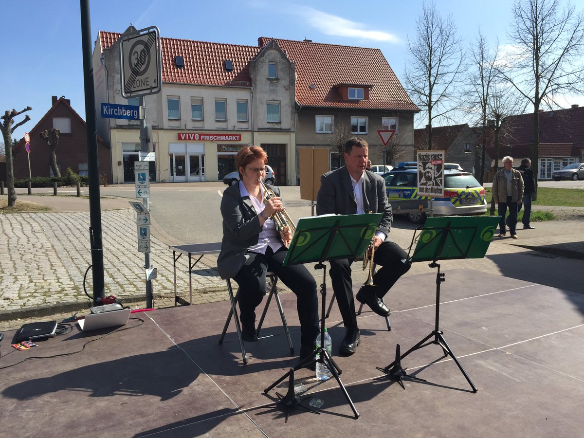 WelcomeAltmark's tweet photo. Wir haben für jeden Geschmack etwas dabei! Schaut vorbei! #DemokratieWeltoffenheit in #Schönhausen https://t.co/QEn7XUo8xi