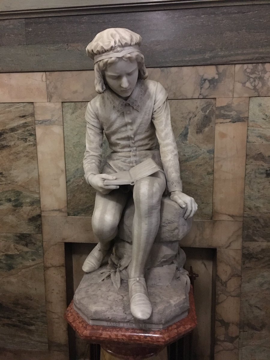 andytrain's tweet photo. Found some lovely surprises in the Guildhall #Statue2Statue @TheGoldManOfcl @darrenpce @hulldailymail https://t.co/xlO1VhHDVp