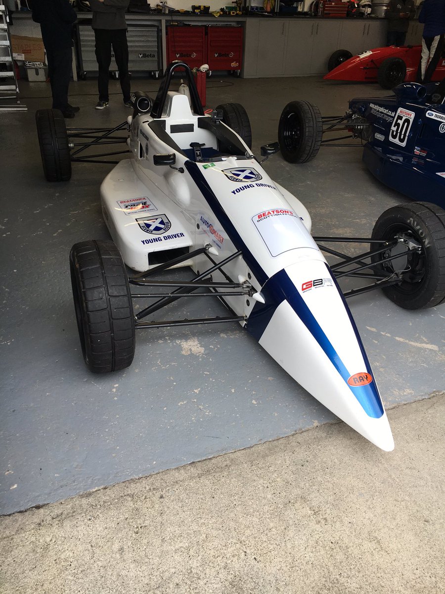 NeilMacRacing's tweet photo. Testing going good in dry conditions next session at 14.15 @SMRC4 @BobbyBeatsons @RoadToIndyTV @GBruntonRacing https://t.co/0cQ5FR8KtH