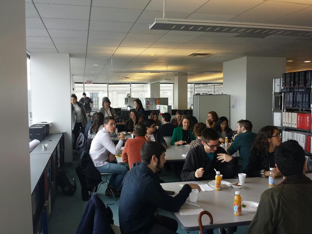 jaci_warnick's tweet image. .@Stantec&apos;s Pittsburgh office serves breakfast to @AIASForge2016 students this morning! #AIAS #feedthemtheywillcome