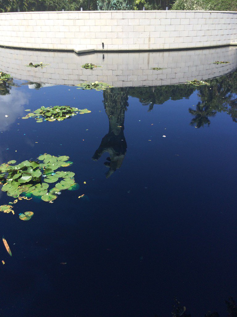 Artsedcamp's tweet photo. Field trip to the Holocaust Memorial https://t.co/1i2dElgOQZ