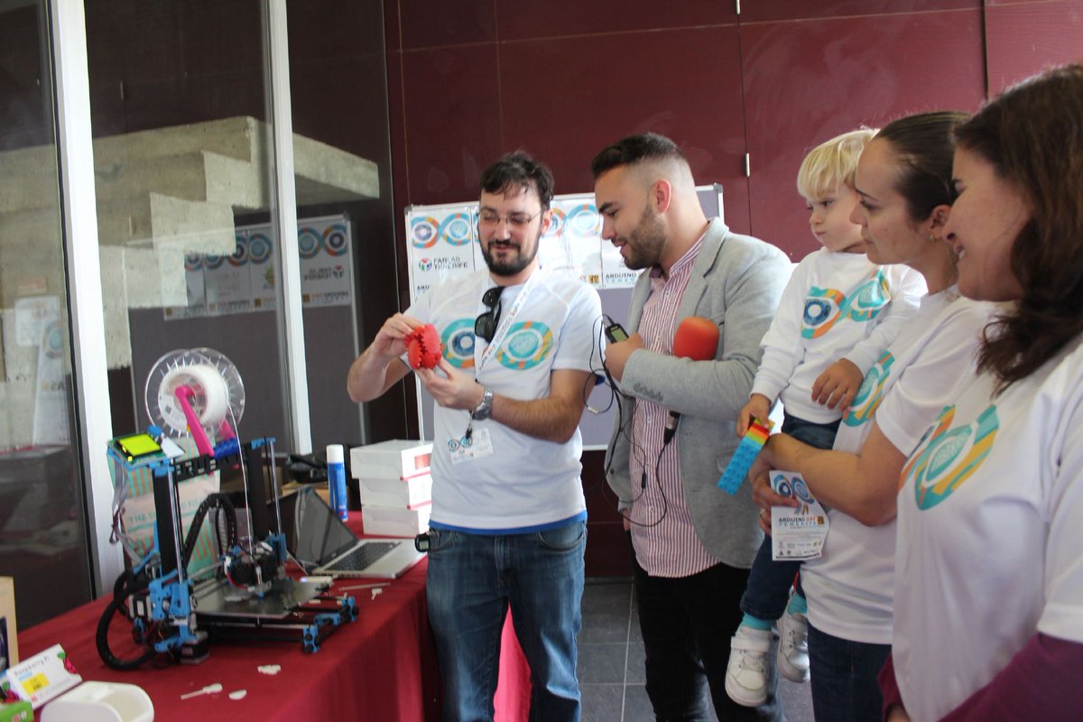 AytoCandelaria's tweet image. Candelaria acoge este sábado &quot;Arduino day Tenerife 2016&quot;#arduino #juventud