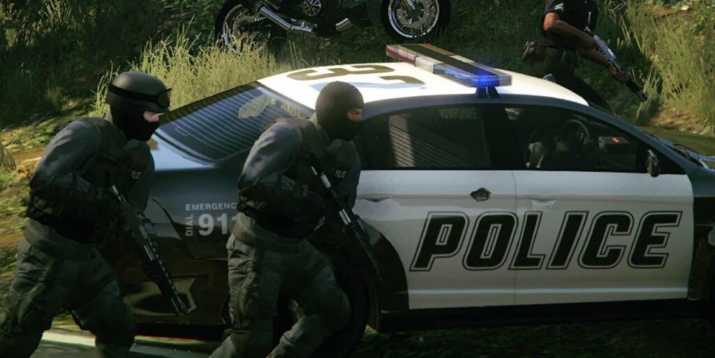 DailyRaggta's tweet photo. Earlier @NOOSE_GTAV was called to assisted the @LSPD_GTA in an arrest of a drug smuggler. https://t.co/HWN8tf4CDm