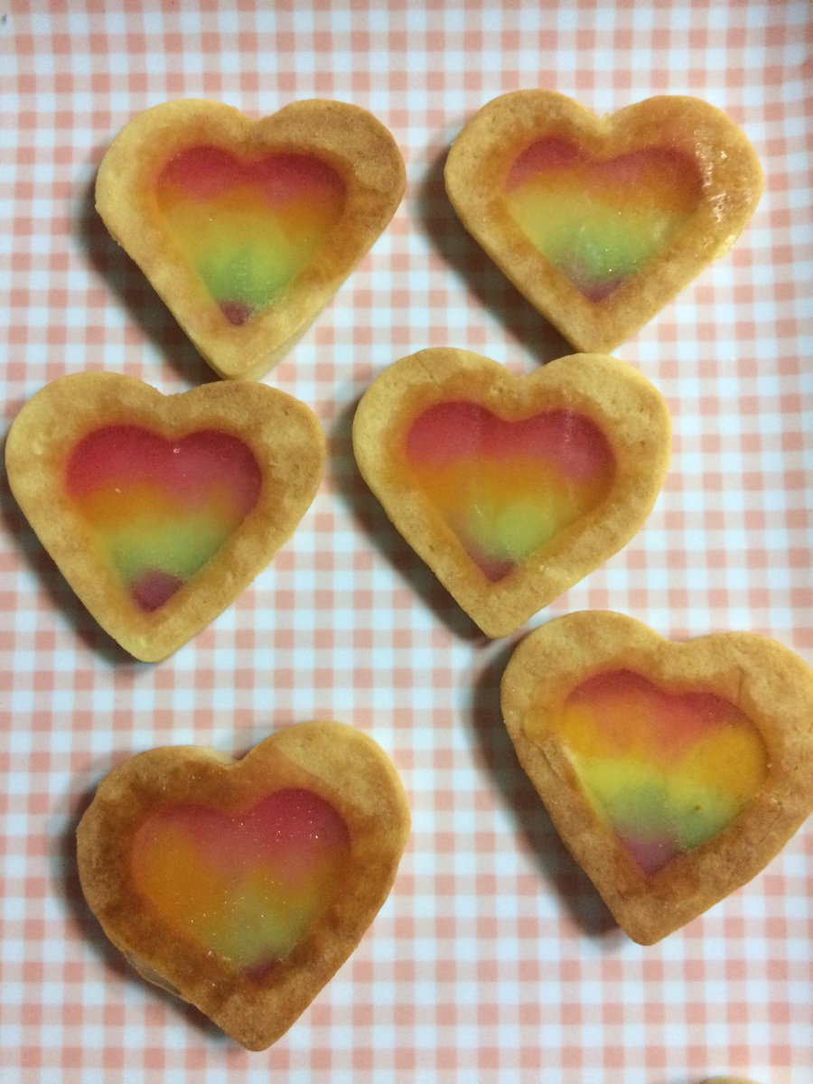 あいうえお グミ ステンドグラスクッキーを焼きました しゅわしゅわのソーダキャンディ 青 さえやめておけば 絶望 T Co Iyrzowq62d