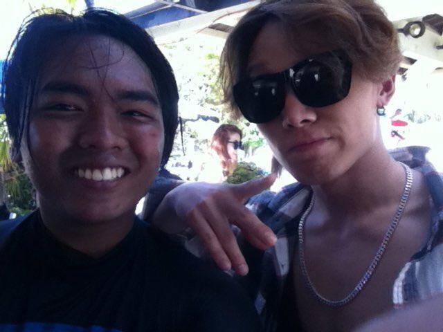 juragankpop's tweet photo. Lucky fan hung out and took a selca with Bobby

cr: champino670 https://t.co/OhCylbUfjM