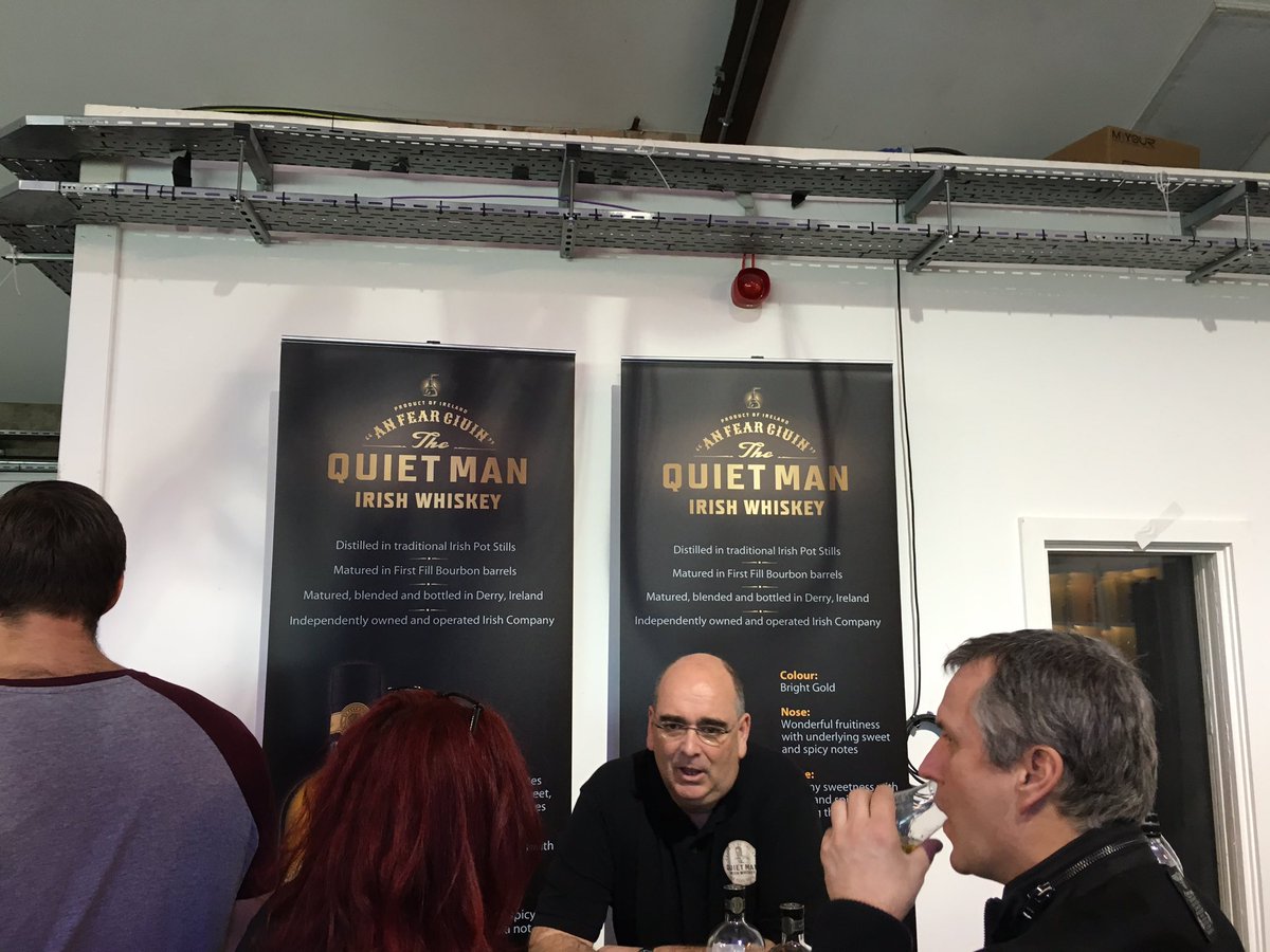 foofi73's tweet photo. May have found my favourite! #firststall #thequietman @TheWhiskyLounge #WhiskyWeekender ππ https://t.co/6Ilcp52KOc