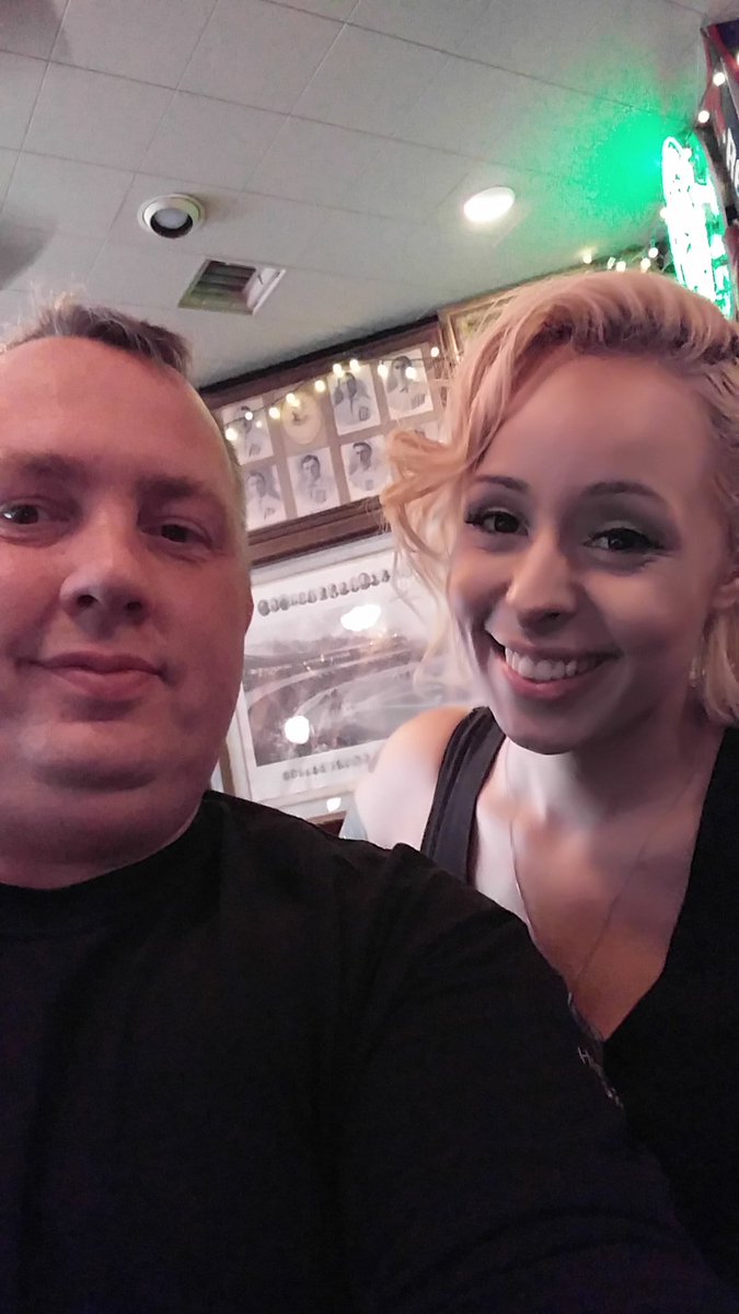 MaximumDE's tweet photo. @_EshaLee Thanks for being so cool yesterday and servin up that amazing Corn beef sammich. https://t.co/79aubJv7Rx