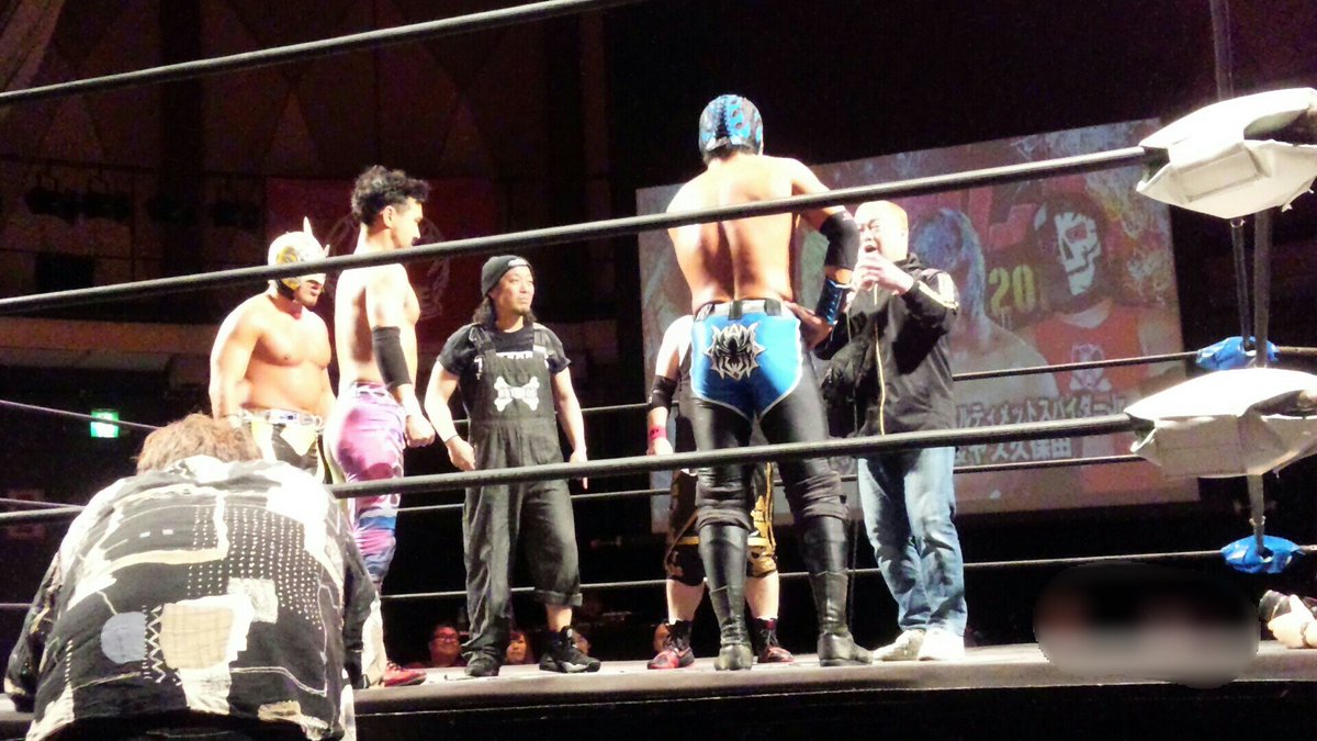 プロレス レズ タッグ マッチ