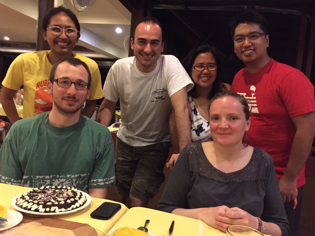 underwaterruby's tweet image. 🎉 Happy birthday @_toch! We&apos;re having a mini celebration here in Anilao, Batangas.