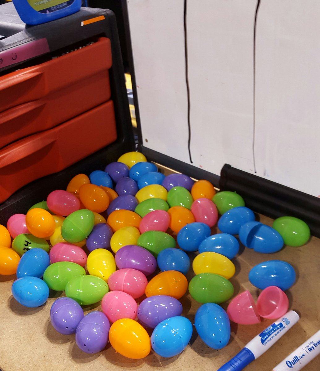 Ironclad5847's tweet photo. Thanks to @frc5934 for these lovely eggs in our robot this morning. #funtimes @bbchs307 #MWR20 https://t.co/Wp86qNdY9y