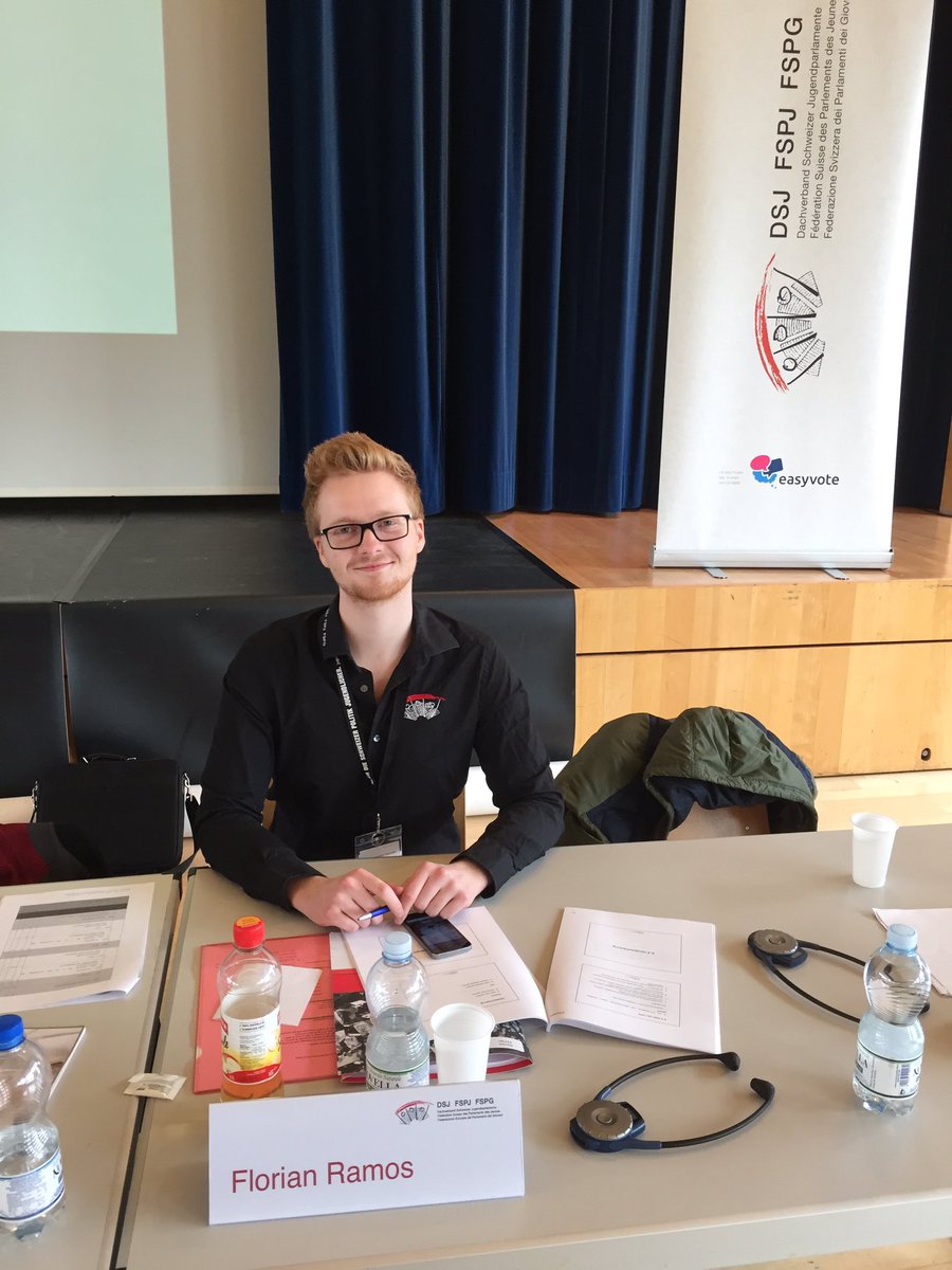 JugendratFL's tweet photo. @Ramos_Flo wurde wiedergewählt! Er vertritt nun schon das 4. Jahr den @JugendratFL beim @jugendparlament #DSJDV https://t.co/BxxDoPronS